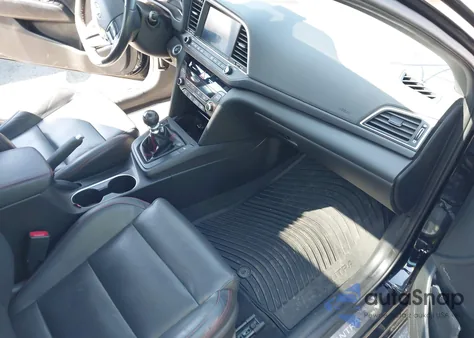 2018 Hyundai Elantra Sport z USA, uszkodzony, nr VIN KMHD04LB1JU483428